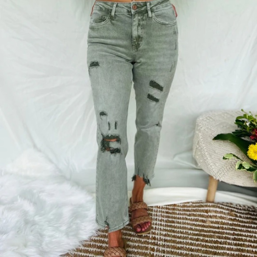 NWT Vervet Los Angeles Victoria Sage Green Distressed High Rise Stretch Straight